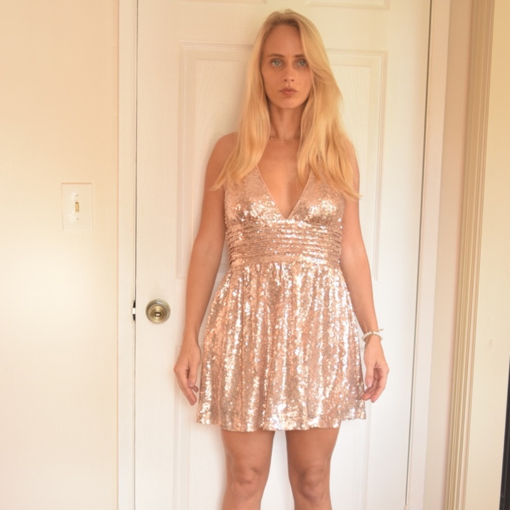 Forever 21 Rose Gold Sequin Dress XS/S New Years